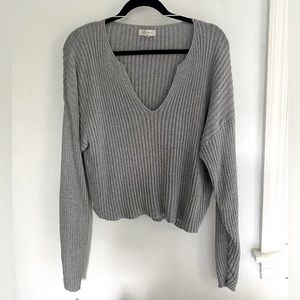 PacSun LA Hearts V-Neck Cable-Knit Sweater (M)